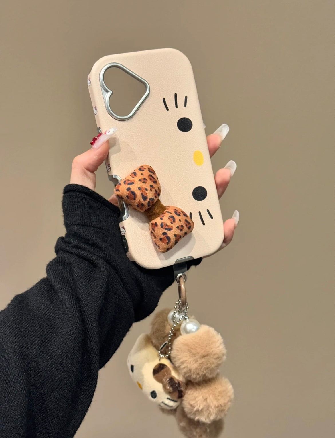 Cute Sanrio Hello Kitty IPhone Case And Phone Charm