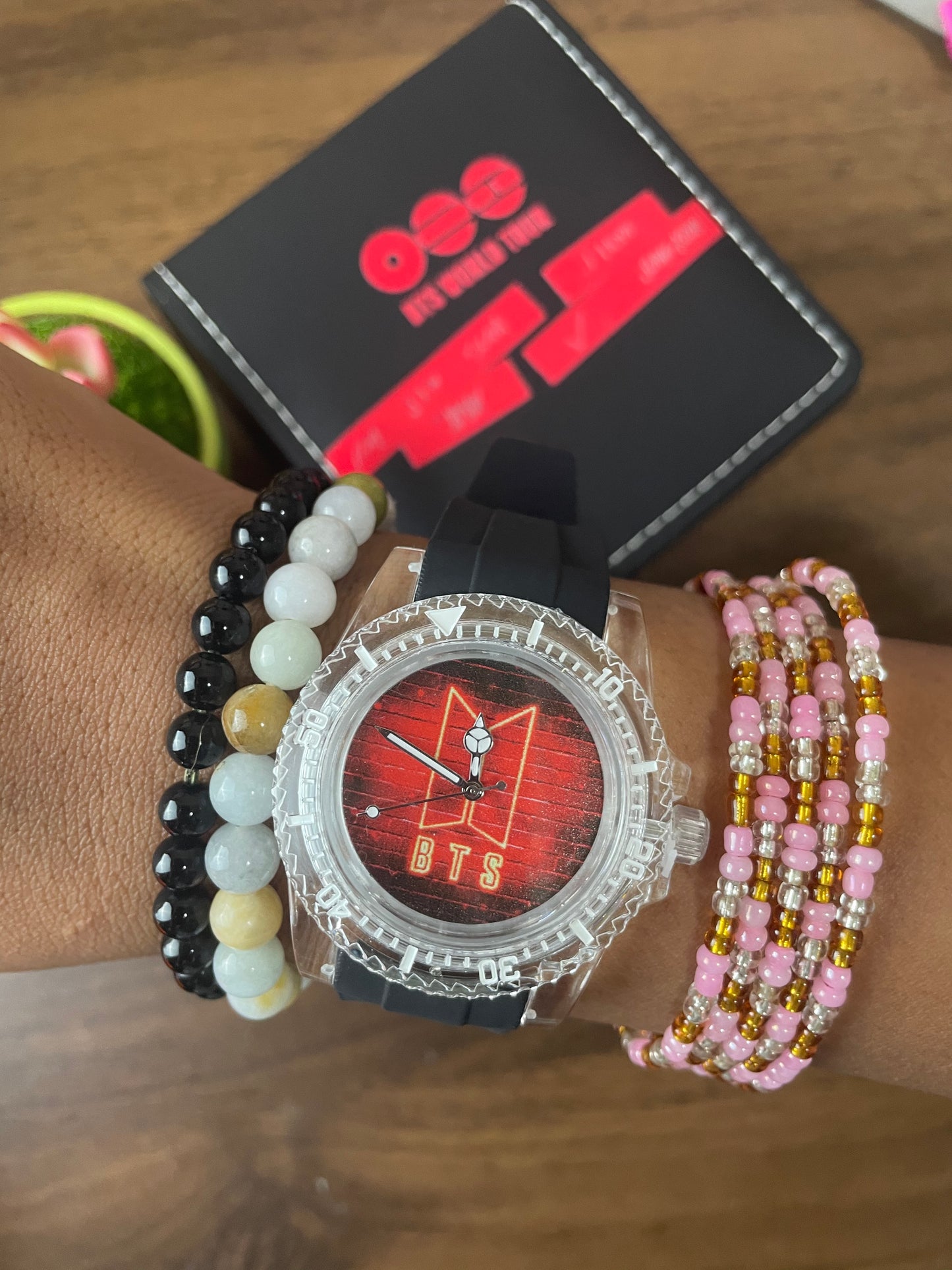 K-pop BTS World Tour Concert Arirang Watch + Watch box