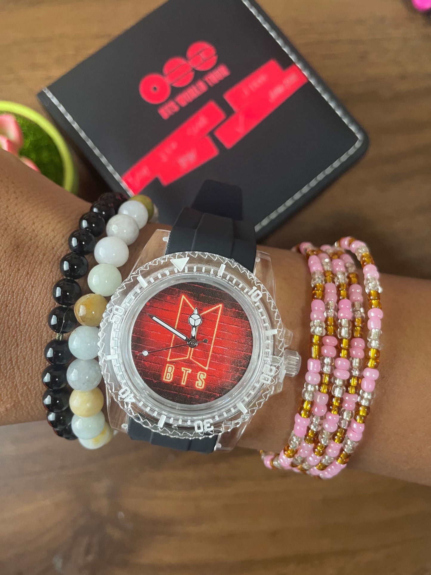 K-pop BTS World Tour Concert Arirang Watch + Watch box