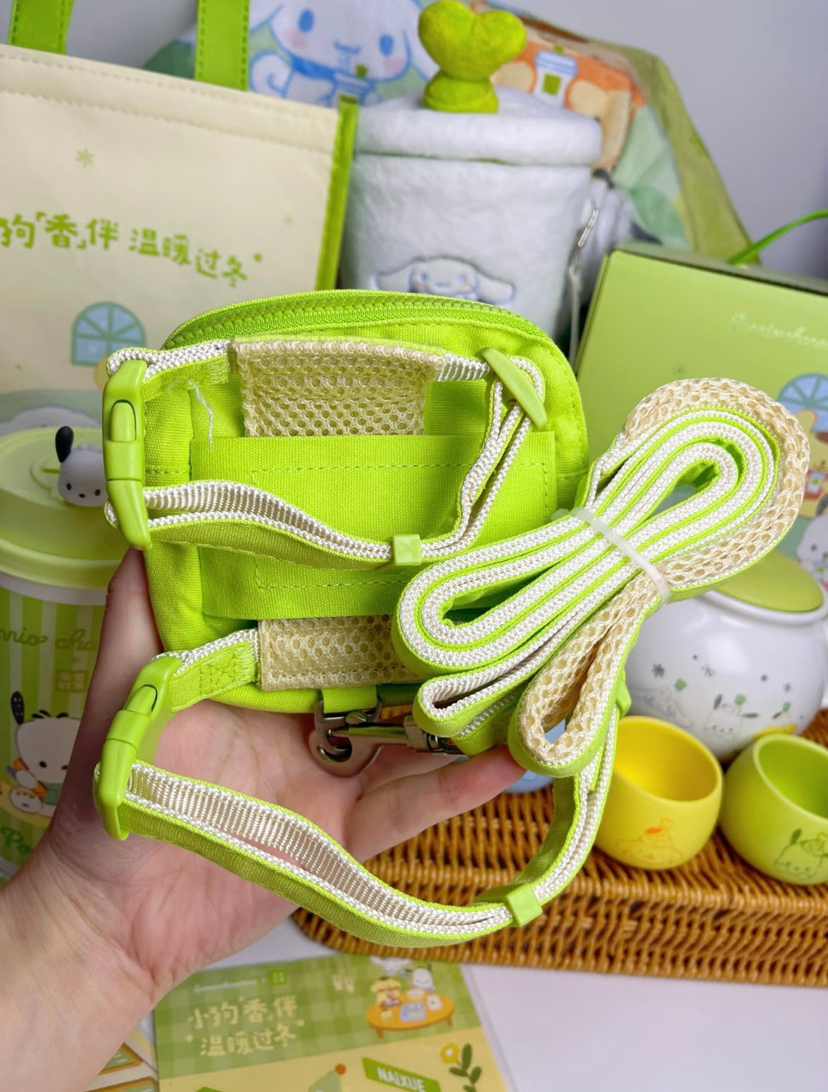 Naixue Tea X Sanrio Bag Dog Collar Bag Tea Cup Set