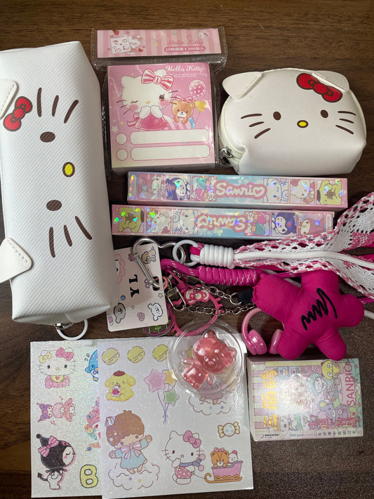 Clearance Sale Sanrio Hello Kitty Set 1
