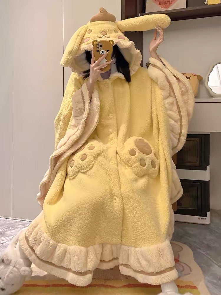 Sanrio Winter Pompompurin Robe